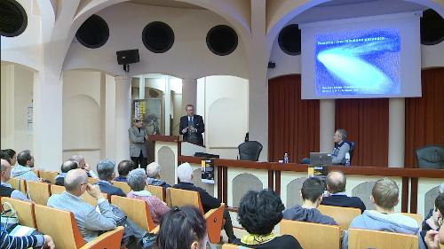 Sergio Bolzonello (Vicepresidente Regione FVG e assessore Attività produttive, Turismo e Cooperazione) interviene in apertura dei lavori di uno degli appuntamenti del ciclo “Imparare sperimentando” - Pordenone 28/10/2017